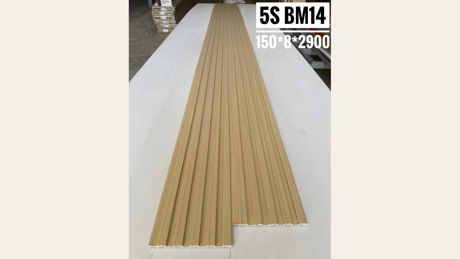 Lam sóng nội thất 5 sóng 150 × 8 × 2.900 mm, bề mặt BM14