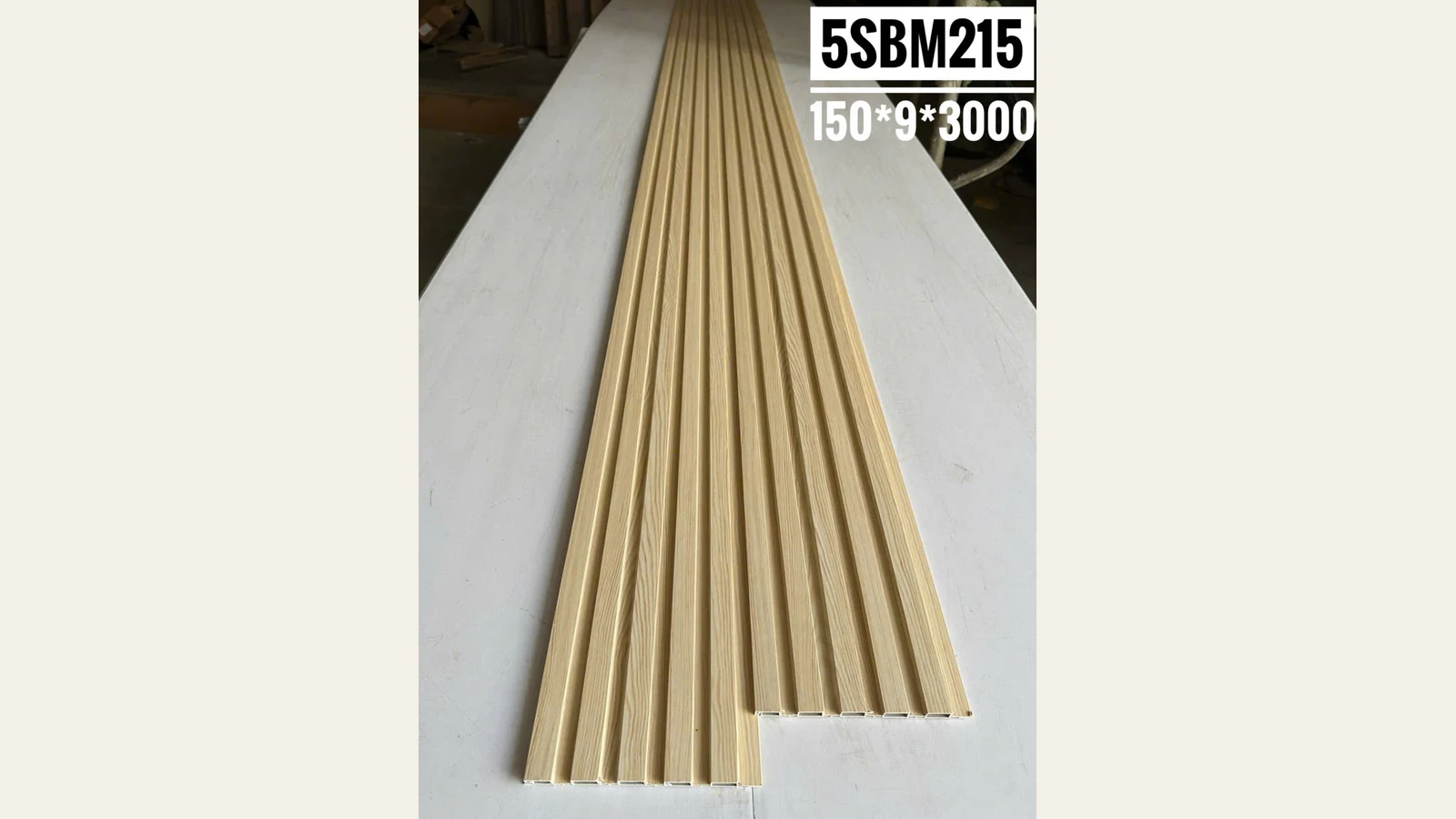 Bề mặt BM215: Mã bề mặt BM215; màu và vân cần đối chiếu mẫu thực tế trước khi đặt.