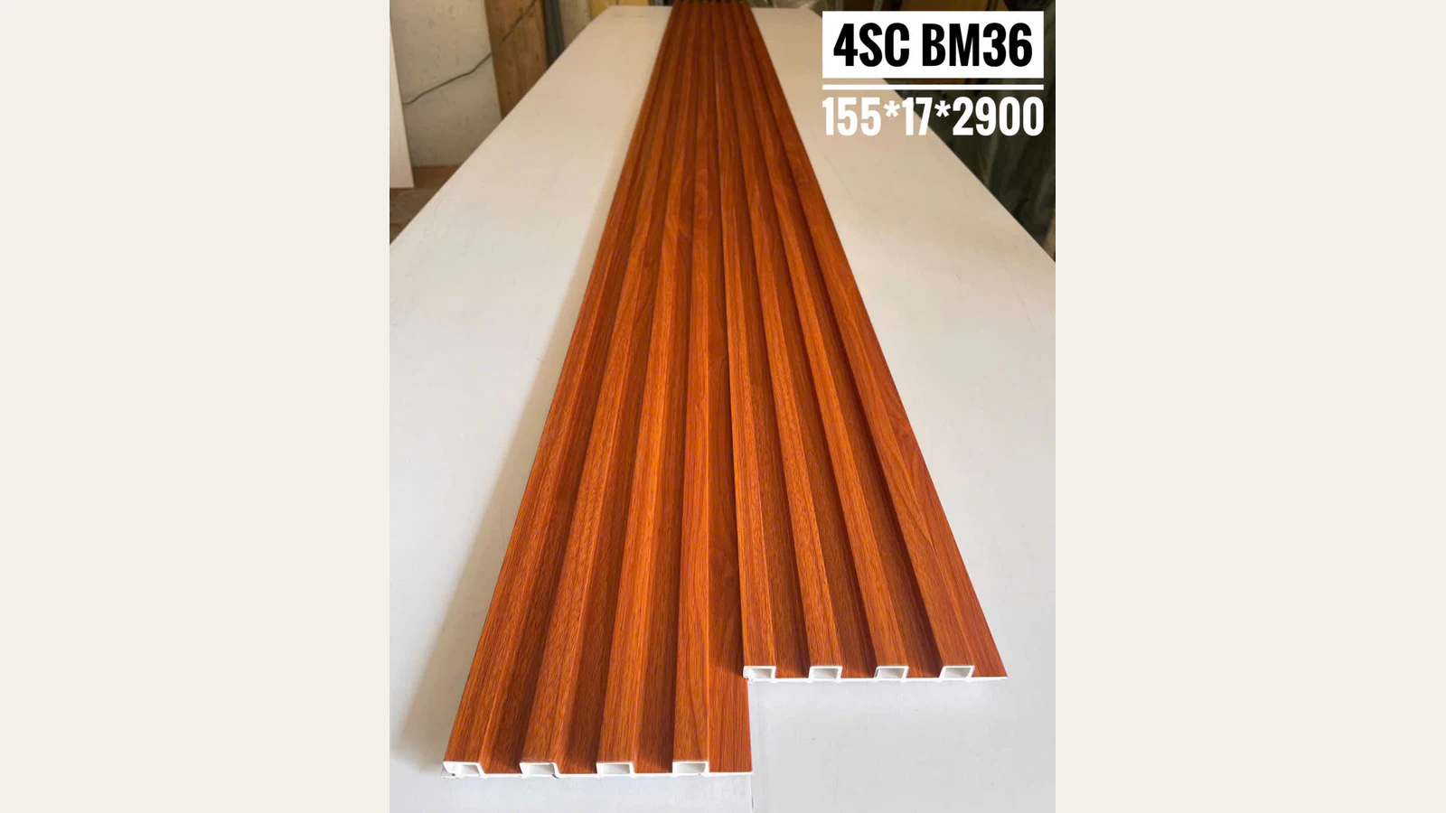 Lam sóng nội thất 4 sóng 155 × 17 × 2.900 mm, bề mặt BM36