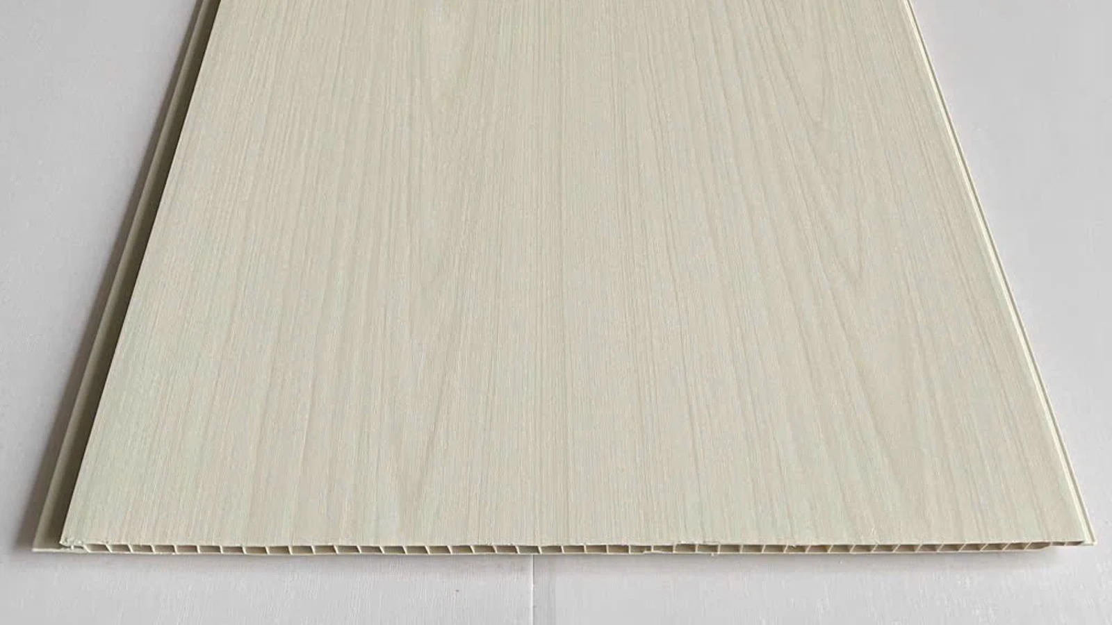 Bề mặt NABM12: Trắng kem · Vân gỗ · dài 3.000 mm