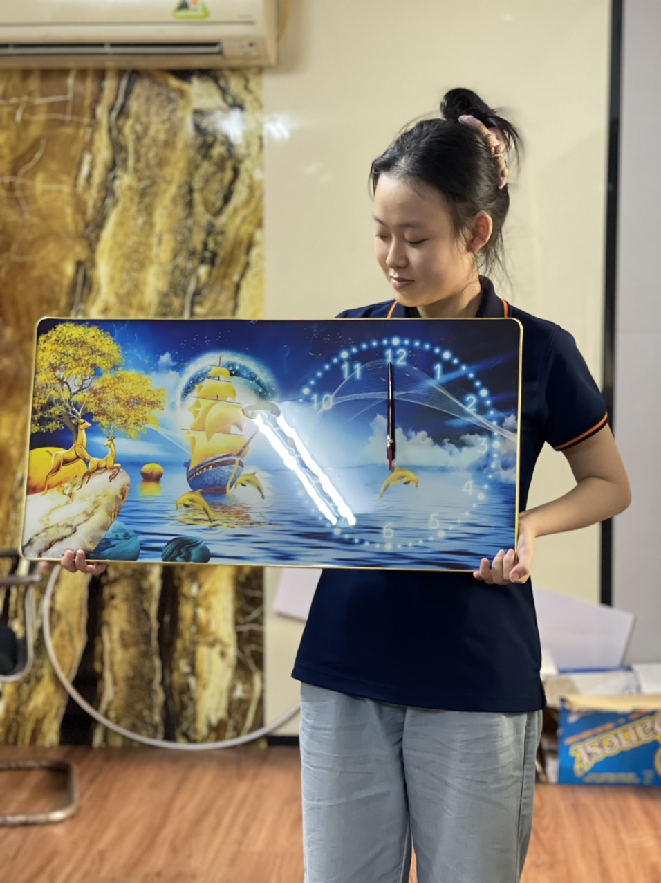 mẫu đồng hồ tặng nhân viên xuất sắc
