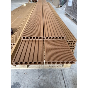 Sàn Nhựa Ngoài Trời Lỗ Tròn Teak - SNLT140*25 Sàn Nhựa Ngoài Trời Lỗ Tròn Teak - SNLT140*25