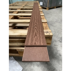 Thanh Ốp Đa Năng Red Brown - TODN140x2200 Thanh Ốp Đa Năng Red Brown - TODN140x2200
